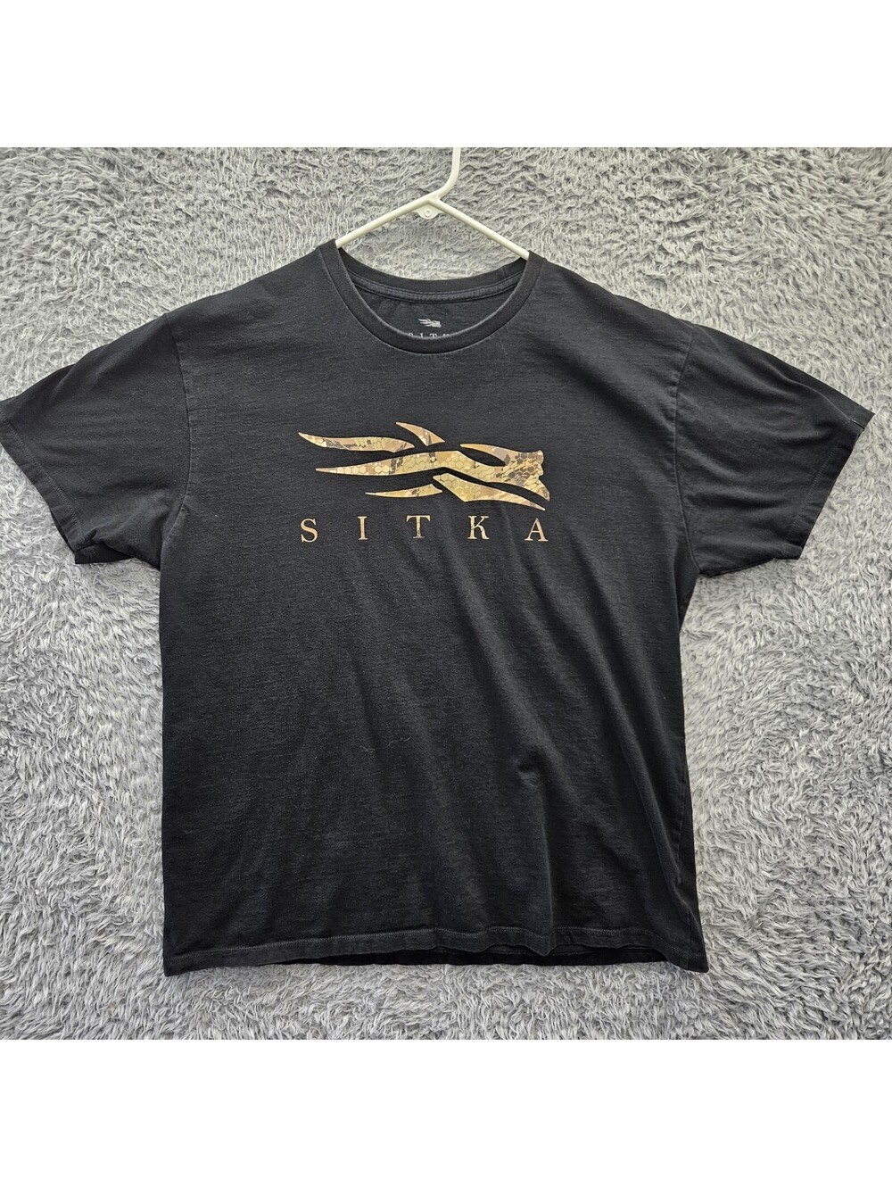 SITKA Gear T Shirt Men XL Logo T Shirt 100% Cotton Heavyweight